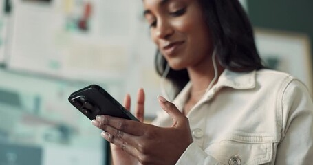 Canvas Print - Woman, phone and music for relax in office with technology, subscription service or radio for wellness. Female person, mobile app or working with audio for mental health, search for streaming website