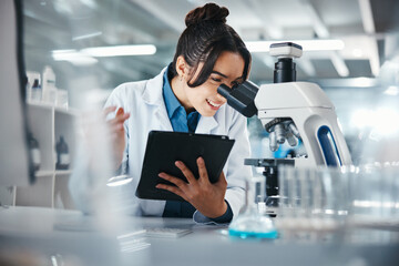 Aufkleber - Woman, scientist and microscope with tablet in lab for experiment research, medical data and science information. Smile, researcher and digital for biotechnology study, feedback and vaccine solution