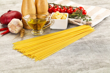 Wall Mural - Raw dry Italian pasta - spaghetti