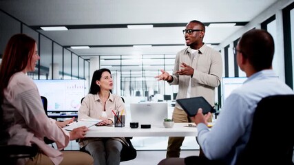 Aufkleber - Company Inside Meeting In Office Boardroom