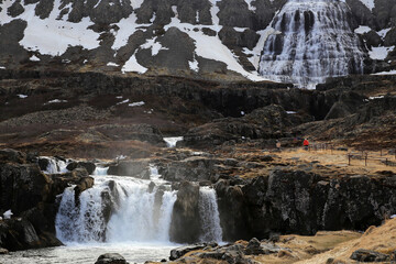 Landschaftsbild Island, Landschaft am Dynjandi Wasserfall