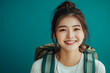 © 月 明 - Beautiful young women with backpacks, students, college students go to school and back to school. Travelers, backpackers