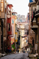 Canvas Print - Türkiye, street view in Istanbul. Picturesque streets of Istanbul.