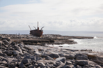 Sticker - boat on the beach