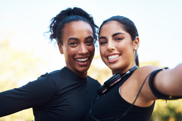 Poster - Selfie, portrait and friends with smile, workout and athlete women in park, exercise and happy. Outdoor, girls and profile picture for content creation, summer and fitness influencer in woods