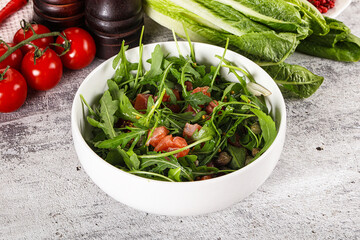 Canvas Print - Salad with salmon and arugula