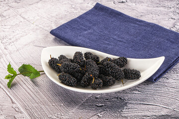 Juicy sweet mulberry in the bowl