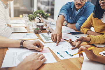 Aufkleber - Business people, hands and meeting paperwork of copywriter team with SEO data for website update chat. Chart, conversation with brainstorming, stats and information with teamwork and collaboration
