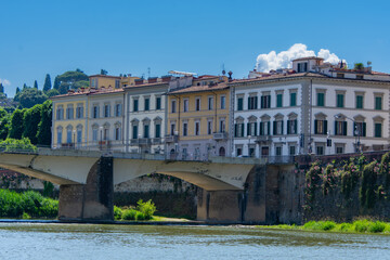 Wall Mural - View of the architecture of the beautiful city of Florence in Italy from the Arno River