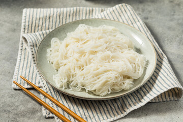 Wall Mural - Cooked Asian Rice Vermicelli Noodles