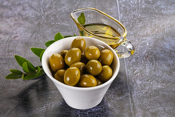 Canvas Print - Ripe tasty green olives with branch