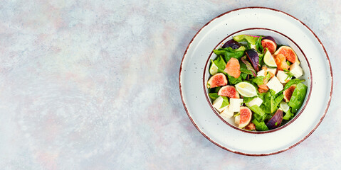 Canvas Print - Mixed salad with figs.