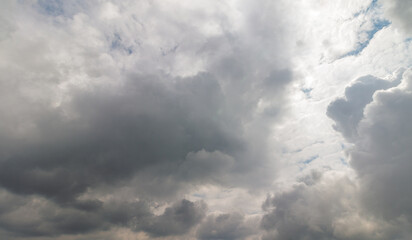 Wall Mural - overcast sky with clouds. cloudy weather forecast. air pressure change