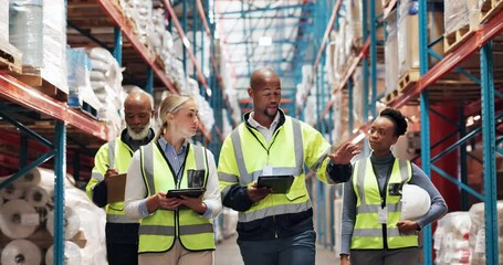 Canvas Print - Logistics, people and tablet in warehouse for inspection training, service delivery and inventory management. Distribution, team or tech with supply chain instructions, staff meeting or stock control