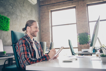 Poster - Profile photo of young corporate man pen notepad computer wear shirt loft interior modern office indoors