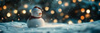 © Leandro - Um boneco de neve feliz no fundo do inverno, luzes de natal ao fundo