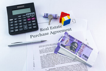 Real estate purchase buying contract agreement.