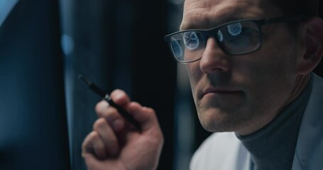 Aufkleber - Advanced Medical Lab: Neurologist in Glasses Analyzing Brain Scans to Cure Diseases. Focus on Disease Prevention, Innovation, and Saving Lives With High-tech Neurological Research.
