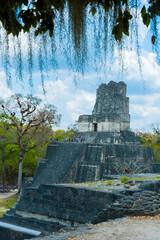 Pyramid in the Peten Guatemala, Temple of the Moon or Temple II, is a funerary-ceremonial temple built in 700 AD. C. by the Mayan civilization.