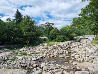 Canvas Print - This is the scenery of Seorak Mountain, South Korea.