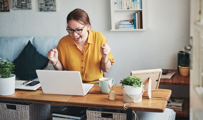 Aufkleber - Woman, laptop and excited with success for writing, blog or article in home office. Journalist, happy and technology for remote work, achievement or win for copywriting or freelance career in house