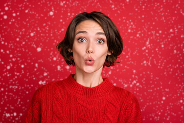 Poster - Photo portrait young woman staring amazed in sweater isolated bright red color background