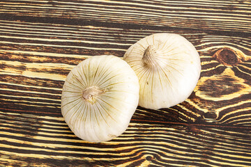 Wall Mural - Raw white onion heap isolated