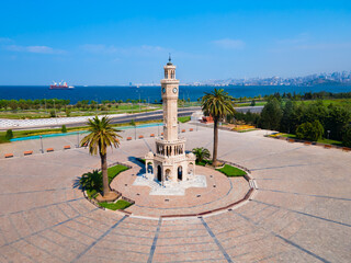 Canvas Print - Izmir Clock Tower aerial view in Izmir city, Turkey