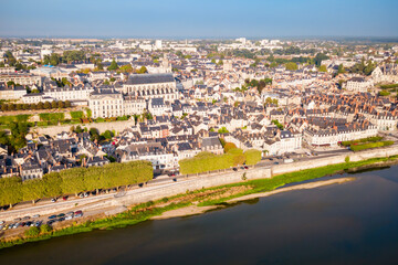 Canvas Print - Loire river valley and Blois city