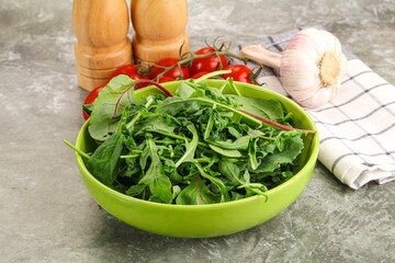 Wall Mural - Arugula and spinach mix salad