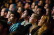© frankb - Konzentriete Menschen im Publikum