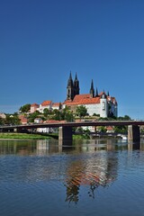 Wall Mural - Blick auf Meissen mit Burgberg, Sachsen, vertikal