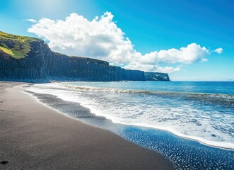 Canvas Print - Black Sand Beach with Cliffs in Iceland