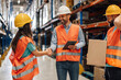 © Zamrznuti tonovi - Handshake of agreement seals new warehouse collaboration