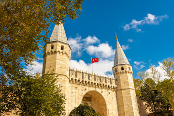 Wall Mural - Fortress gate of the Topkapi Palace,  Istanbul, Turkey