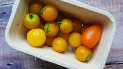 Fresh Yellow Tomatoes, Punnet of Organic Tomato Selection