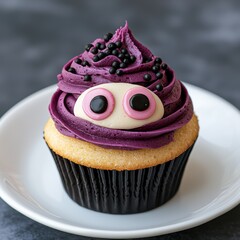 Canvas Print - Whimsical cupcake with googly eyes and purple frosting