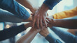 © CSRRDRGZ - manos de un grupo de personas unidas representando el apoyo y el trabajo en equipo motivacion y compromiso planificacion en grupo colaboracion y confianza