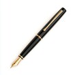 © JP STUDIO LAB - A classic fountain pen with a golden nib, placed diagonally on a white background
