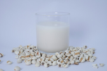 glass of millet milk