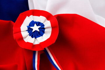 Rosette with the colors of the chilean flag