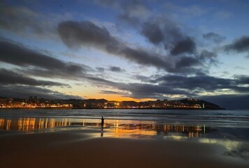 Wall Mural - Panorámica nocturna de la playa del Orzán en A Coruña, Galicia