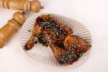 Canvas Print - Grilled Chicken with Hoisin Sauce Served with Sesame Seeds and Green Onion.