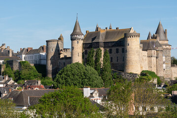 Wall Mural - The medieval castle of the city of Vitré (Vitre, Ille-et-Vilaine, Bretagne, France)