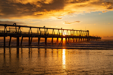 Wall Mural - sunrise on the pier