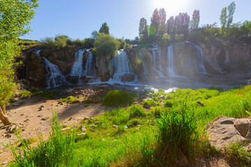 It is 80 kilometers away from Van city center. The waterfall was named after the Ottoman Sultan Murat IV, who went on the Baghdad expedition.