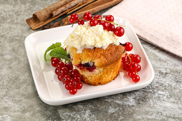 Delicous cupcake with red currant