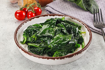 Coocked green spinach with oil