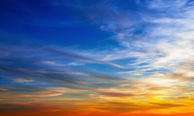 Wall Mural - Vivid sky illuminated by the sunset