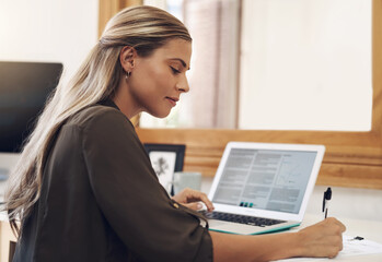 Fototapete - Laptop, screen and woman in office, notes and research for legal documents, display and writing of info. Professional, paralegal and organizing of records, app and person in law firm and business